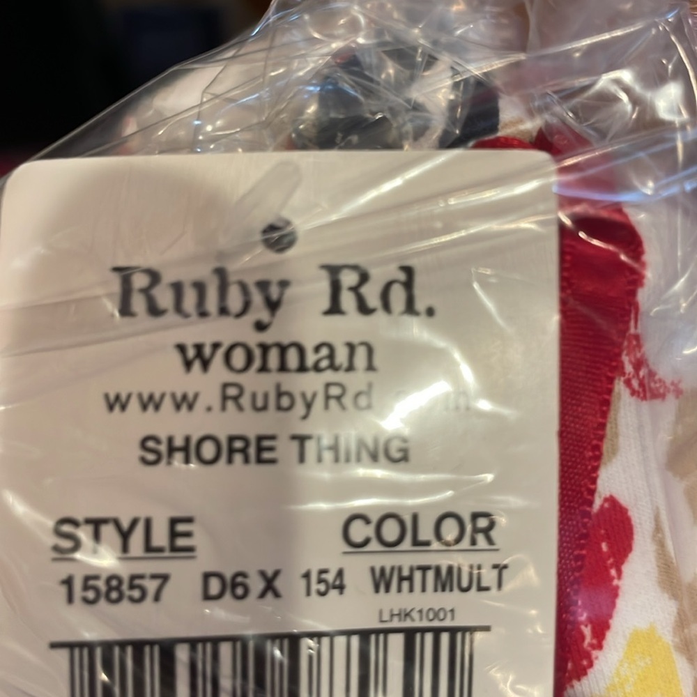 Ruby Red “Shore Thing” women’s multi color top NWT size 1x - Picture 11 of 11